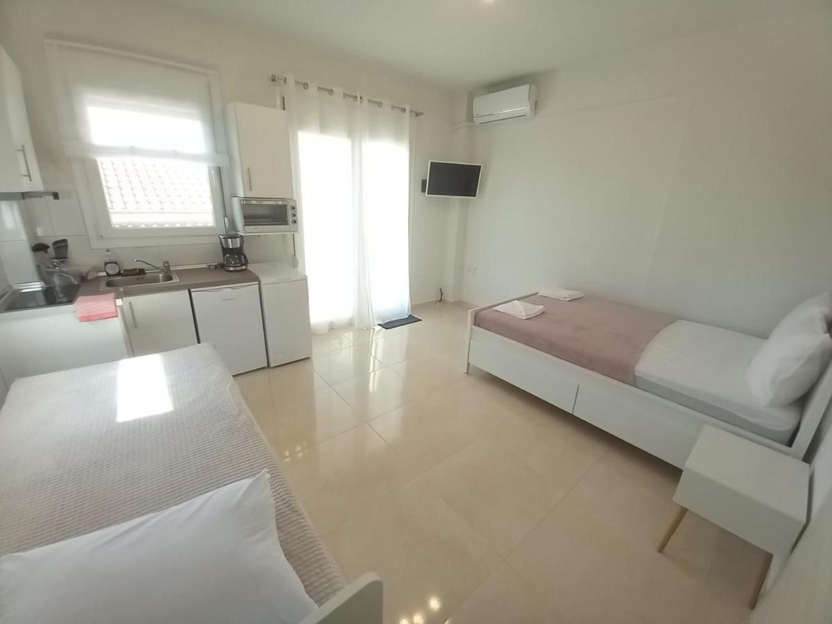 Elenis House Διαμέρισμα Néa Péramos Εξωτερικό φωτογραφία
